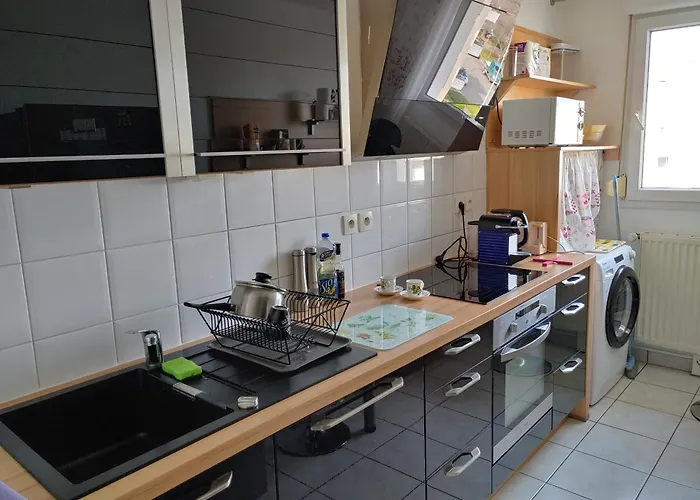 F2 Strasbourg Metropole, 44qm, 2 Zimmer, Komfortabel, Balkon, Tram 5 Minuten